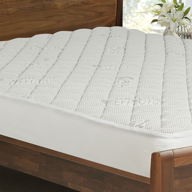 Allerease Comfort Collection Plush Knit Fitted Mattress Protector with Anchor Bands, Full